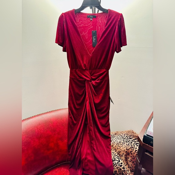 Lulus NWT Dash of Charm Burgundy Short Sleeve Twisted-Front Midi Dress, Size S - Picture 2 of 10
